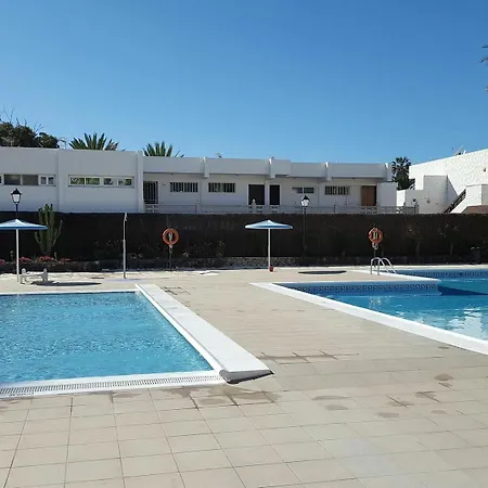 With 2 In Arona, Tenerife, With Wonderful Mountain Vie Апартаменты Арона